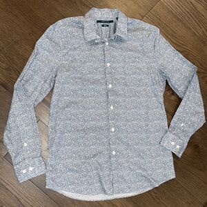 Perry Ellis Men's Slim Fit Stretch Shirt - Large